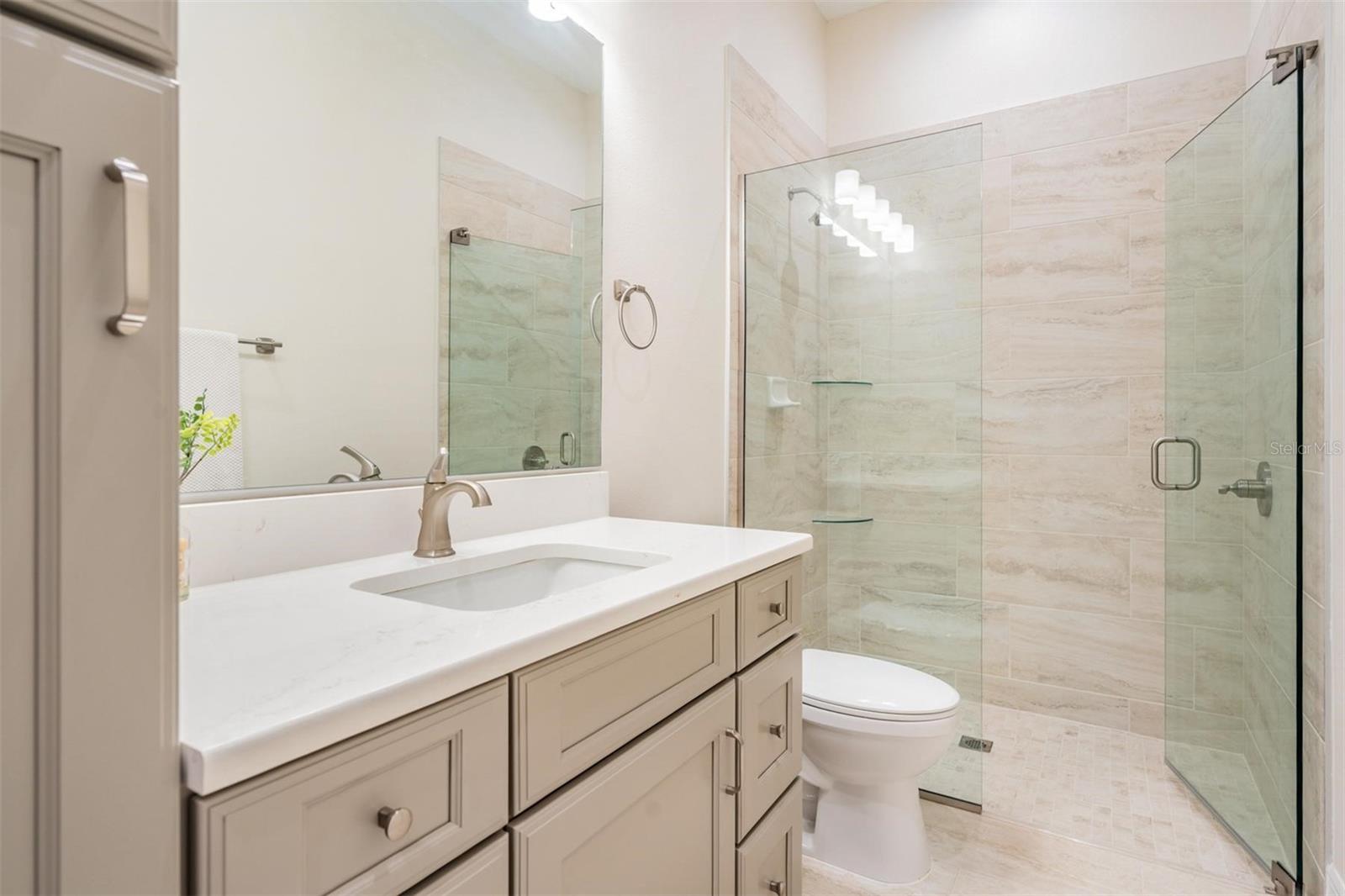 17566 HYLAND LN, DADE CITY, FL, 33523