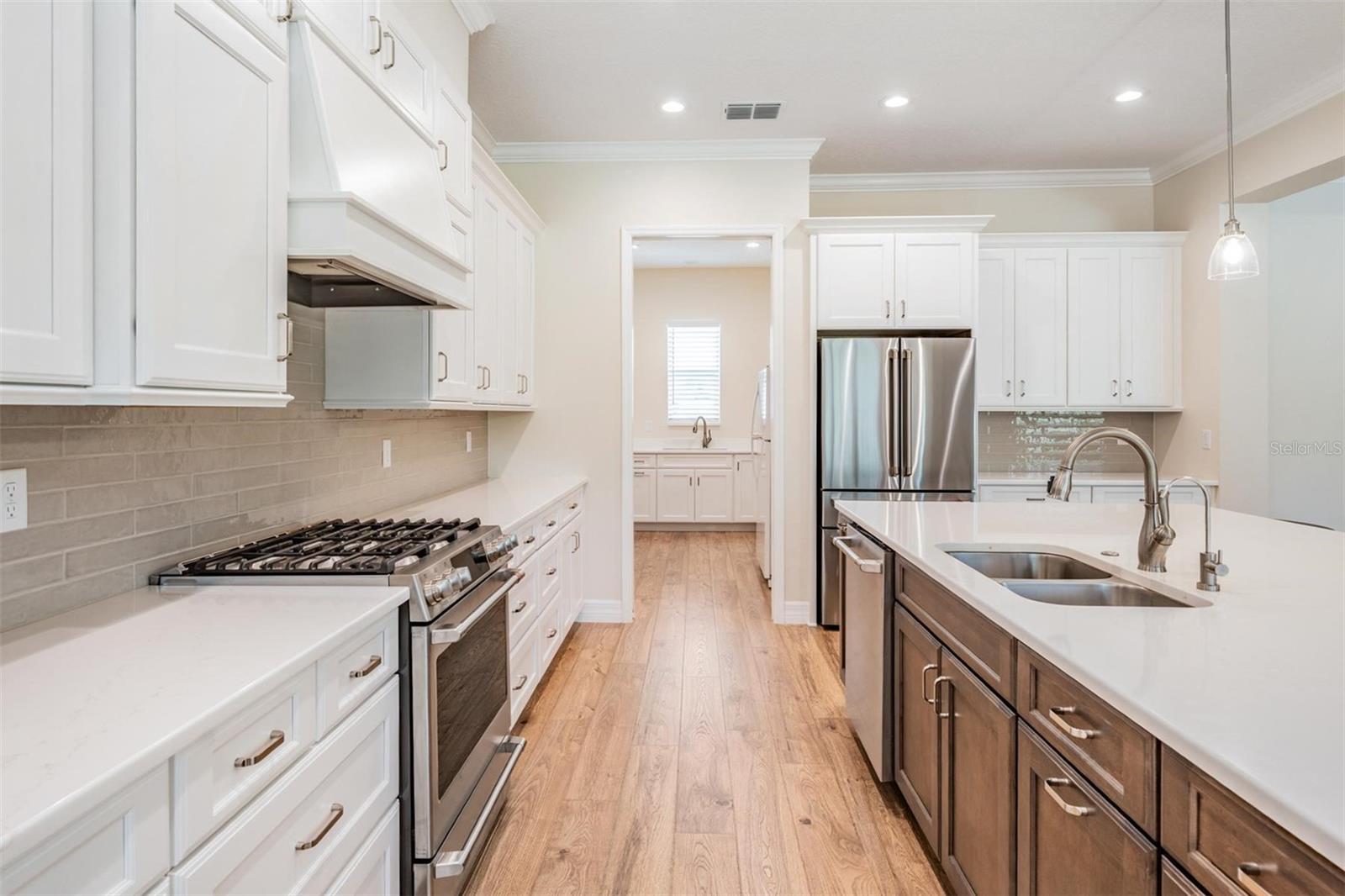 17566 HYLAND LN, DADE CITY, FL, 33523