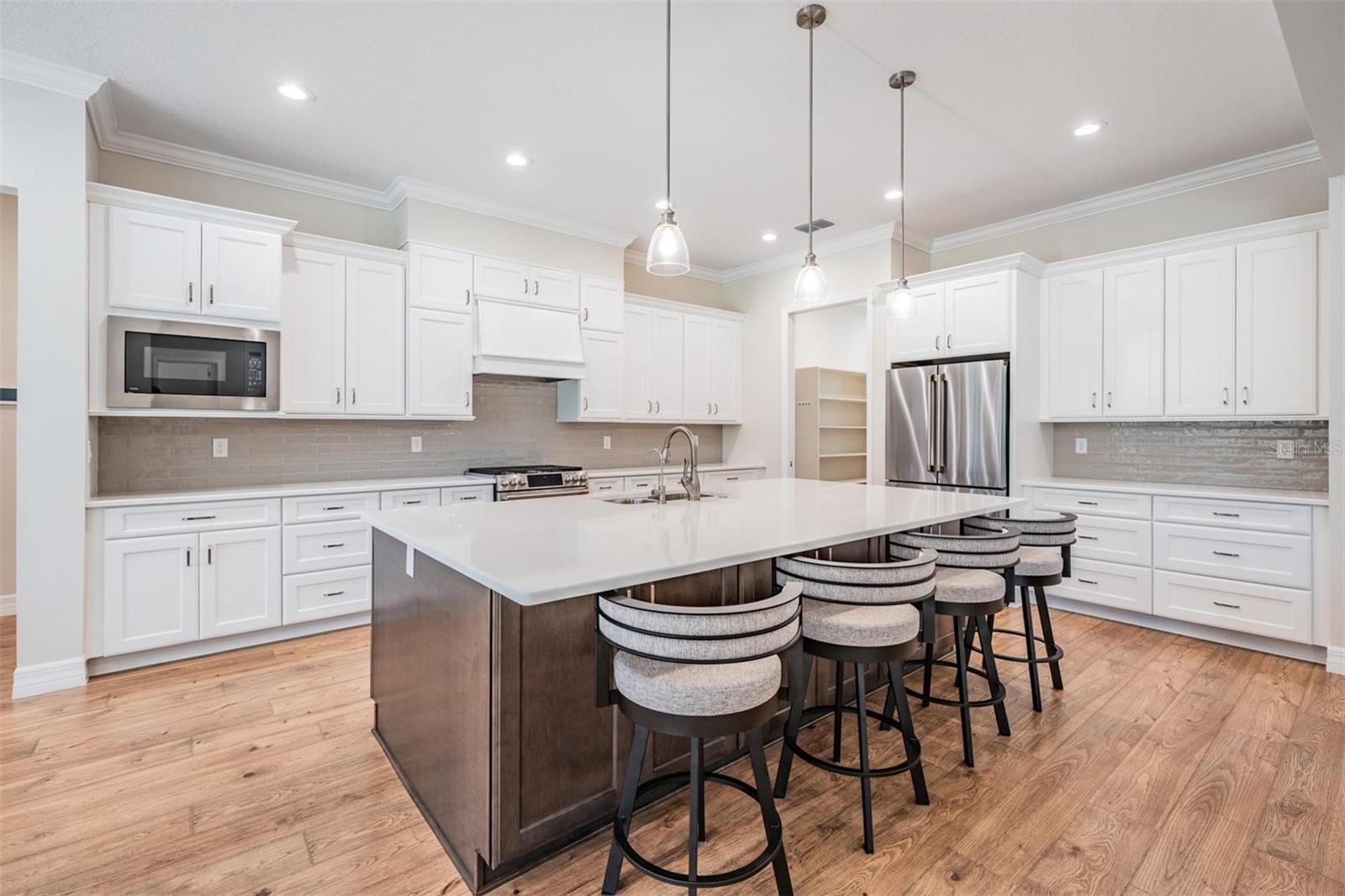 17566 HYLAND LN, DADE CITY, FL, 33523