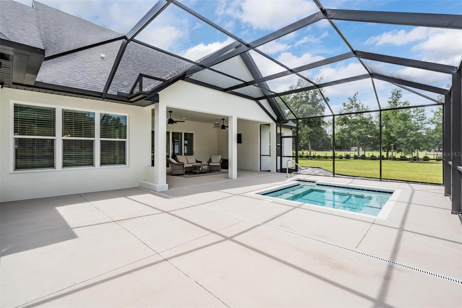 17566 HYLAND LN, DADE CITY, FL, 33523