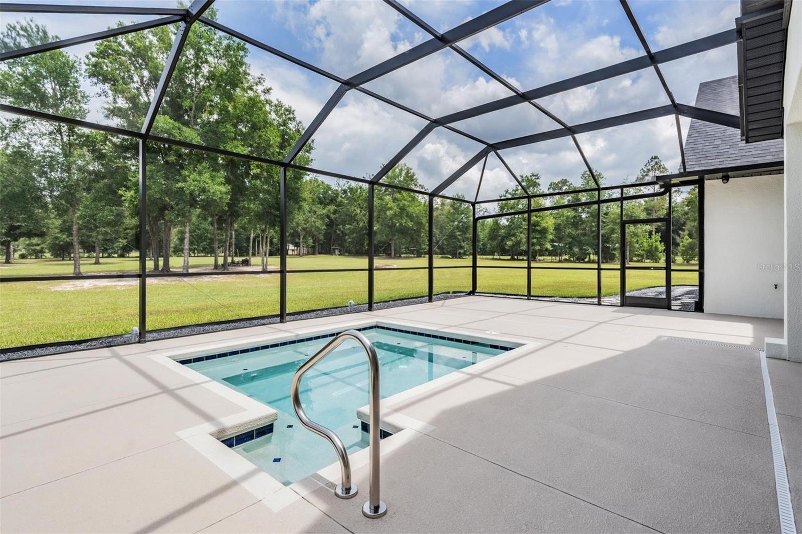 17566 HYLAND LN, DADE CITY, FL, 33523