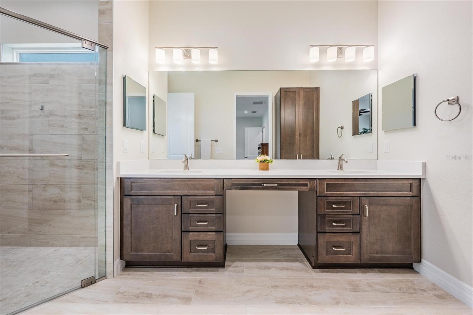 17566 HYLAND LN, DADE CITY, FL, 33523