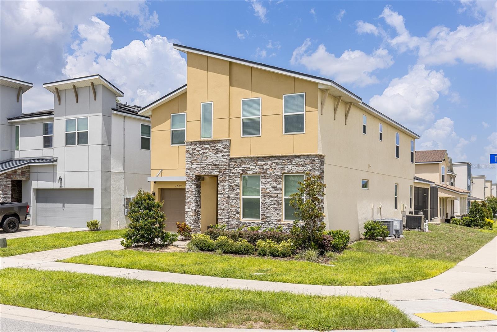 1809 TROPICAL PALMS CIR, KISSIMMEE, FL, 34747