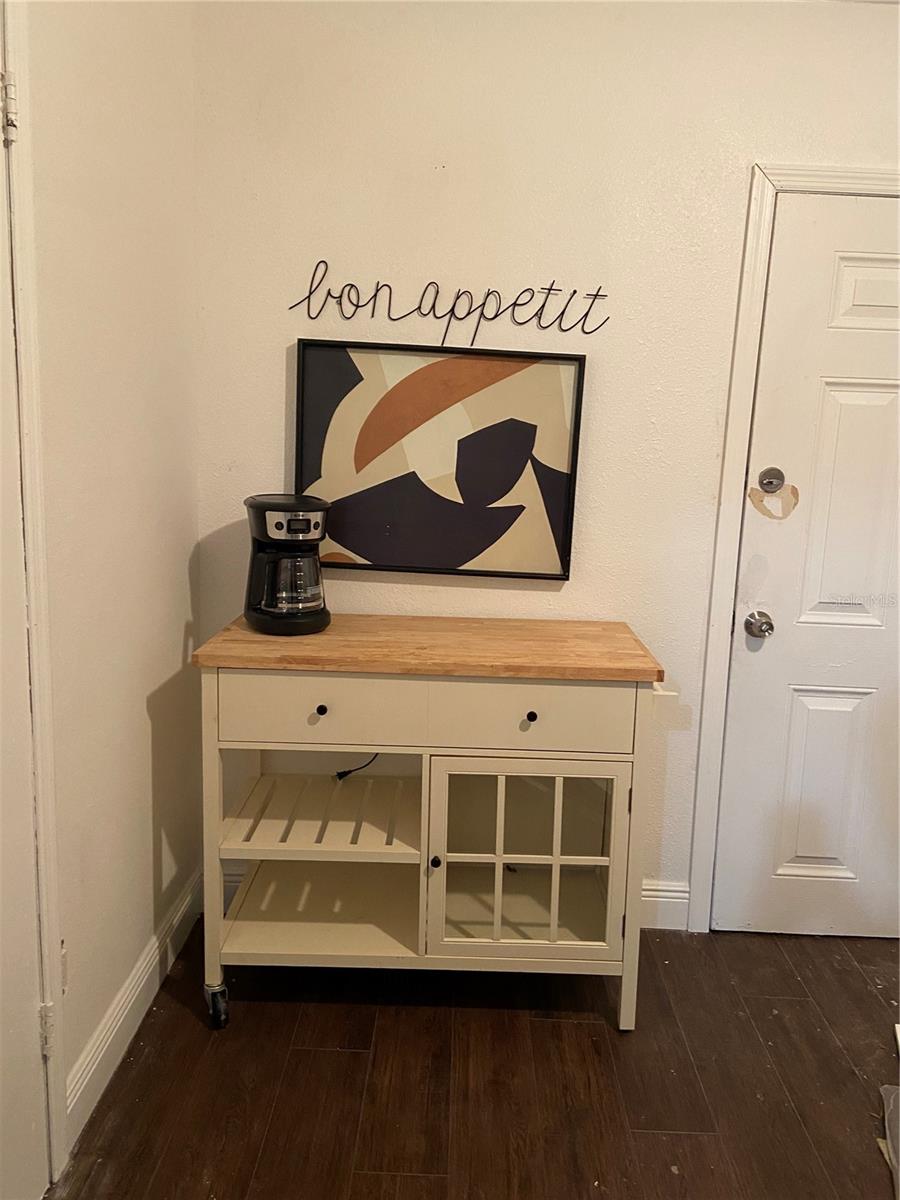 4223 W LAUREL ST, TAMPA, FL, 33607