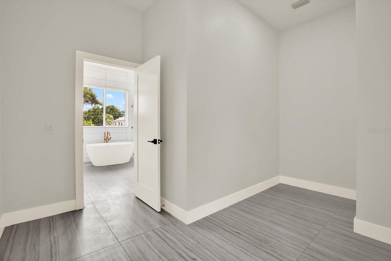 710 W PLYMOUTH ST, TAMPA, FL, 33603