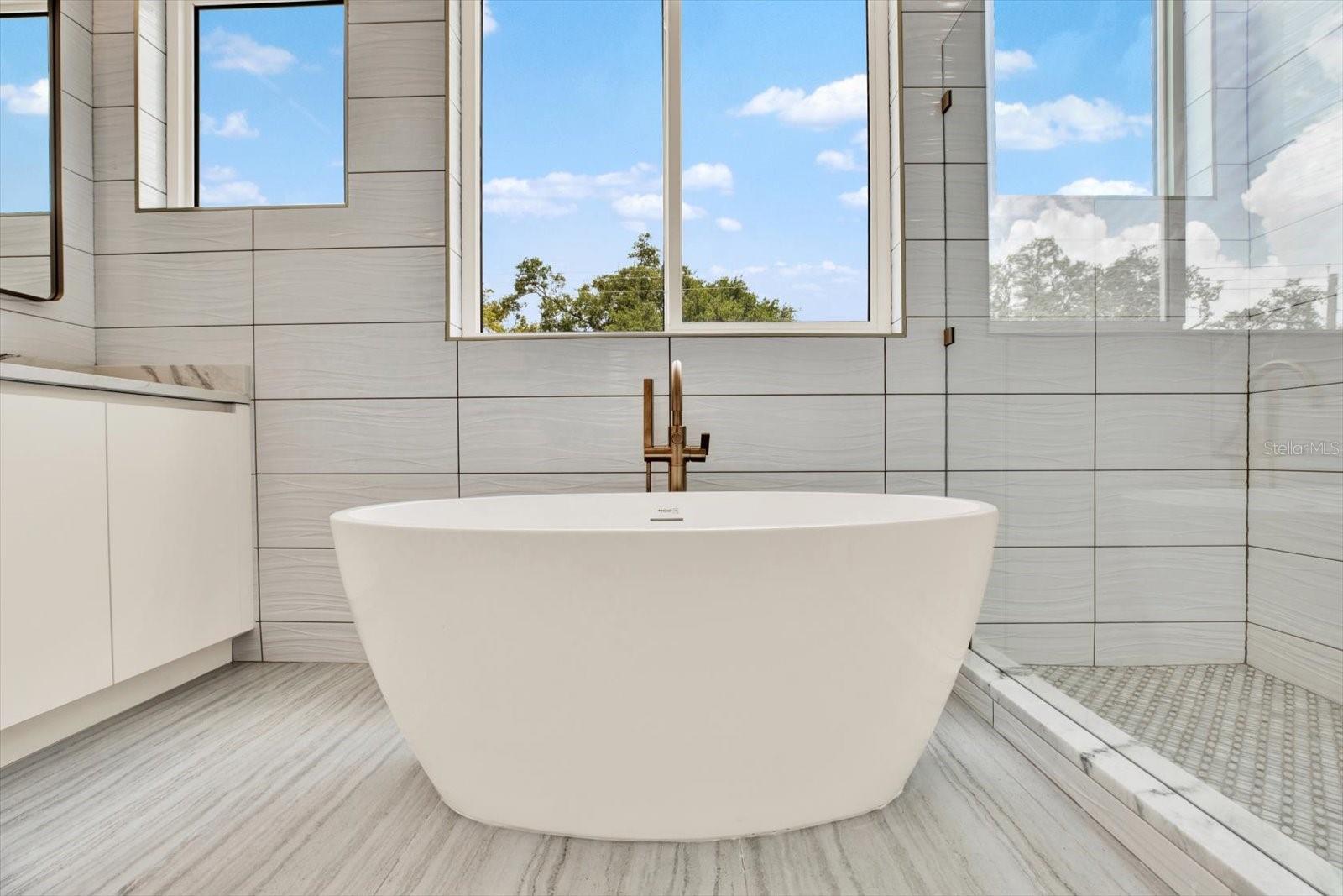 710 W PLYMOUTH ST, TAMPA, FL, 33603