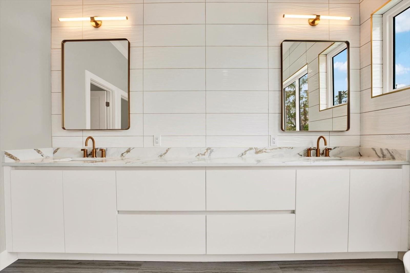 710 W PLYMOUTH ST, TAMPA, FL, 33603