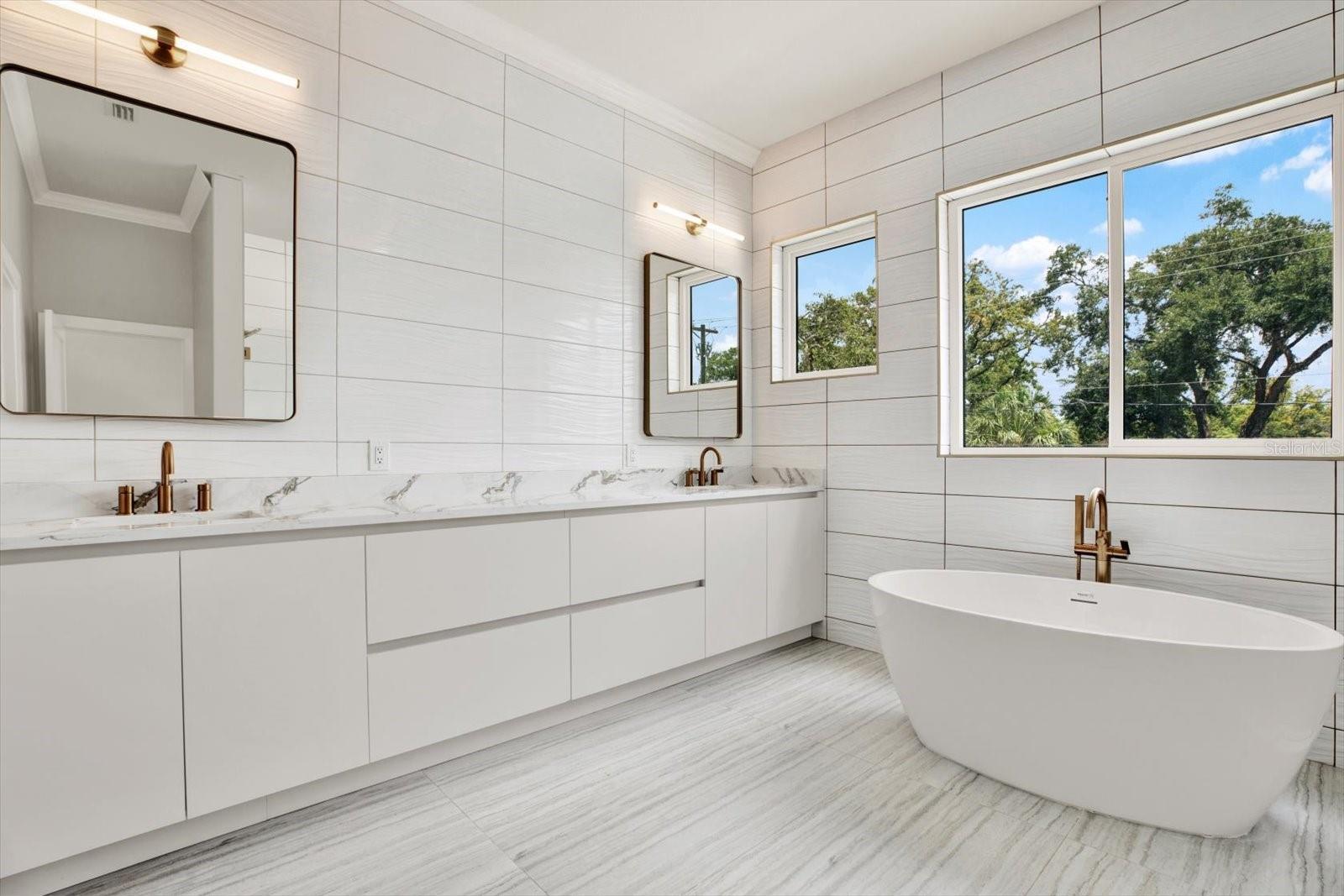 710 W PLYMOUTH ST, TAMPA, FL, 33603