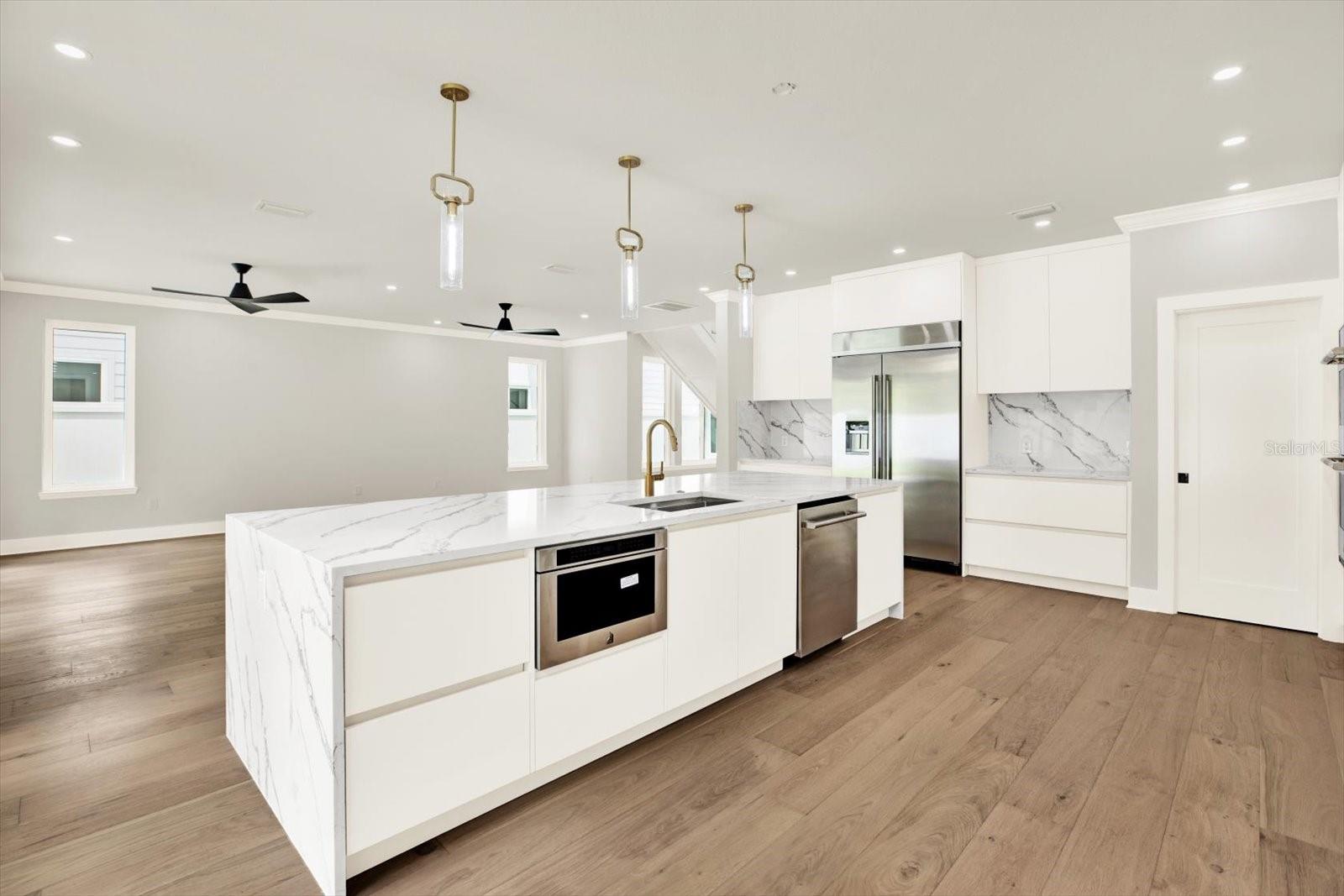 710 W PLYMOUTH ST, TAMPA, FL, 33603