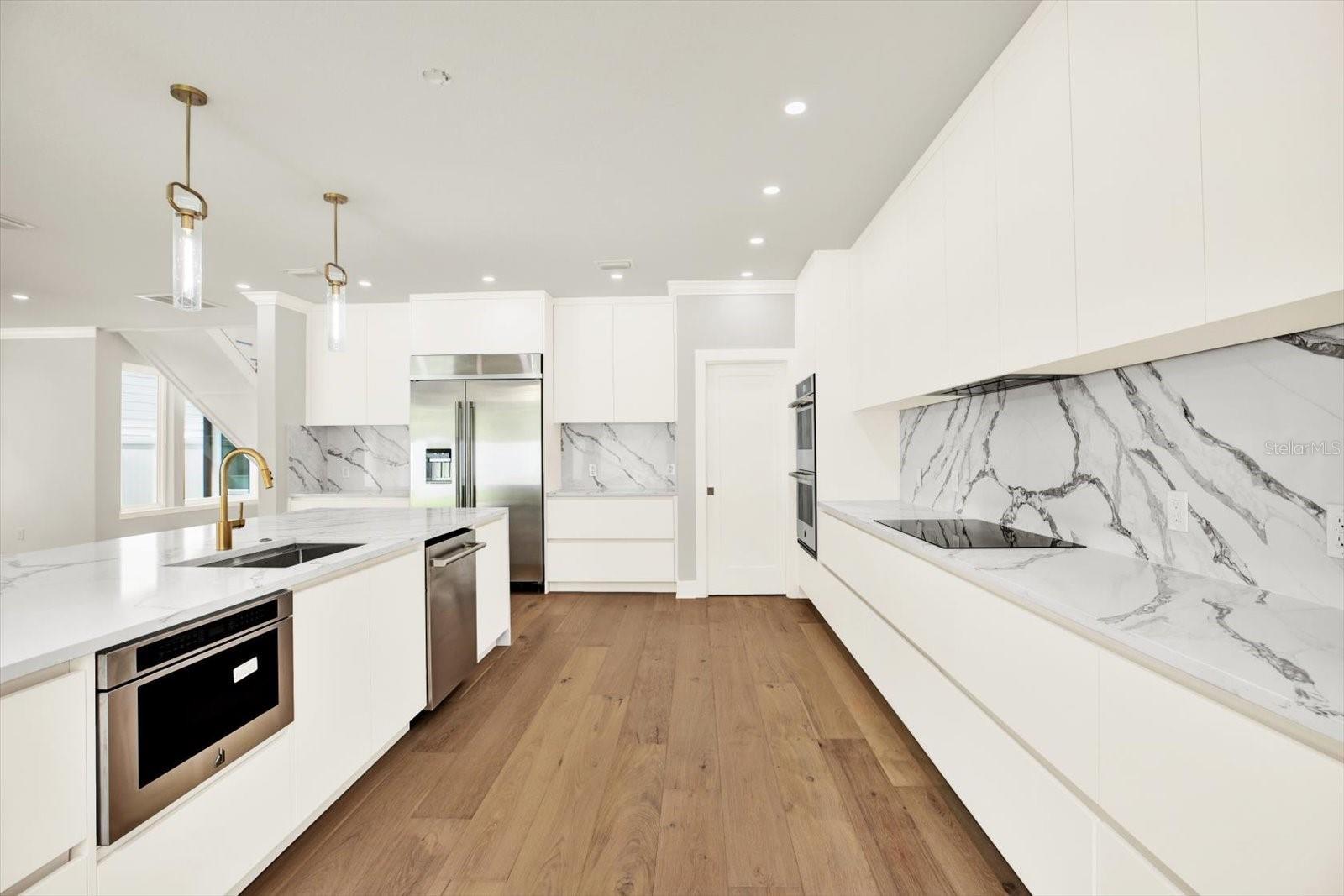 710 W PLYMOUTH ST, TAMPA, FL, 33603