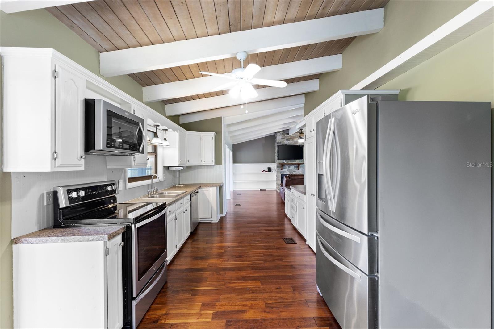 6406 LINCOLN RD, BRADENTON, FL, 34203