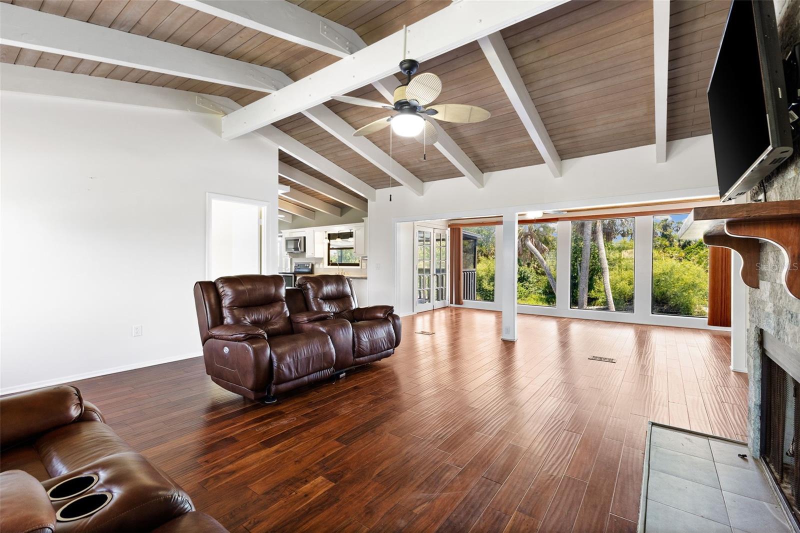 6406 LINCOLN RD, BRADENTON, FL, 34203