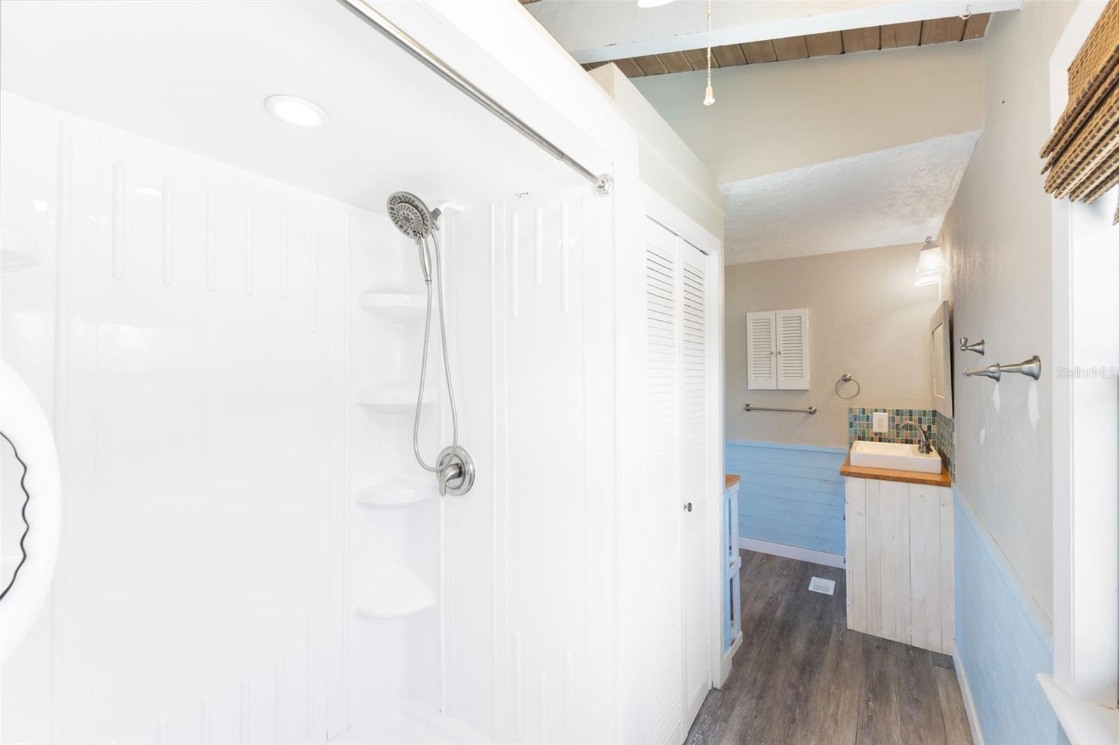 6406 LINCOLN RD, BRADENTON, FL, 34203