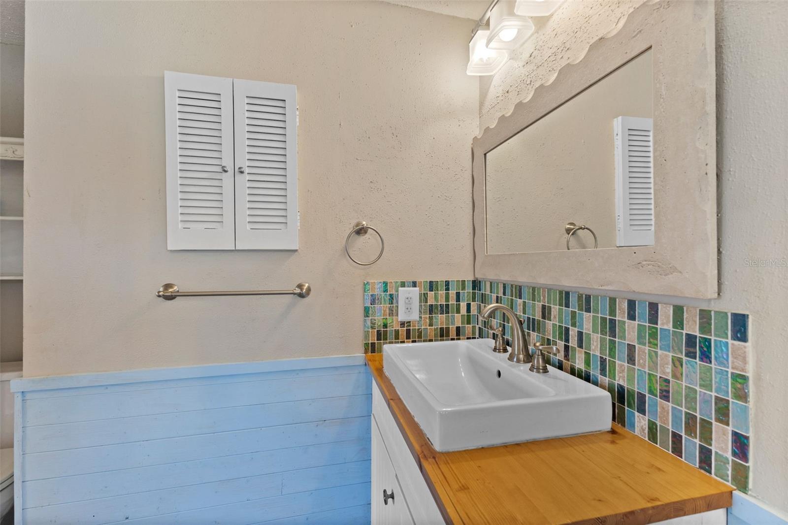 6406 LINCOLN RD, BRADENTON, FL, 34203