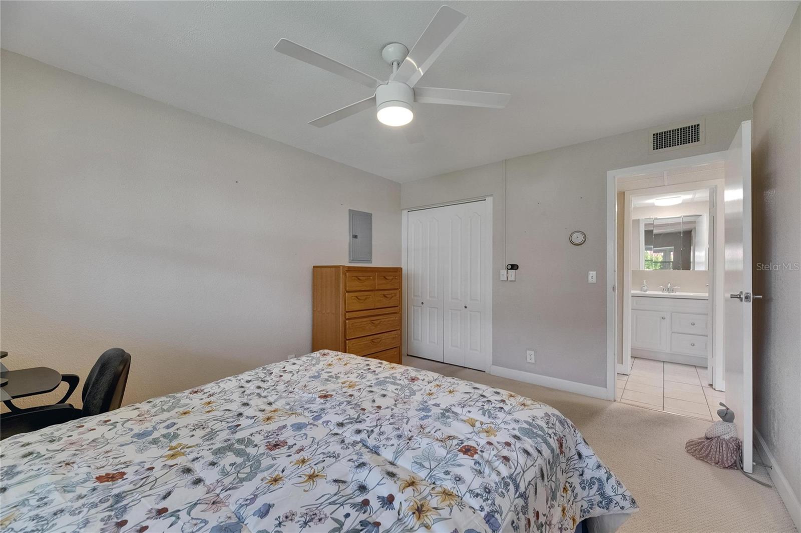 1802 BEDFORD TER #185, SUN CITY CENTER, FL, 33573