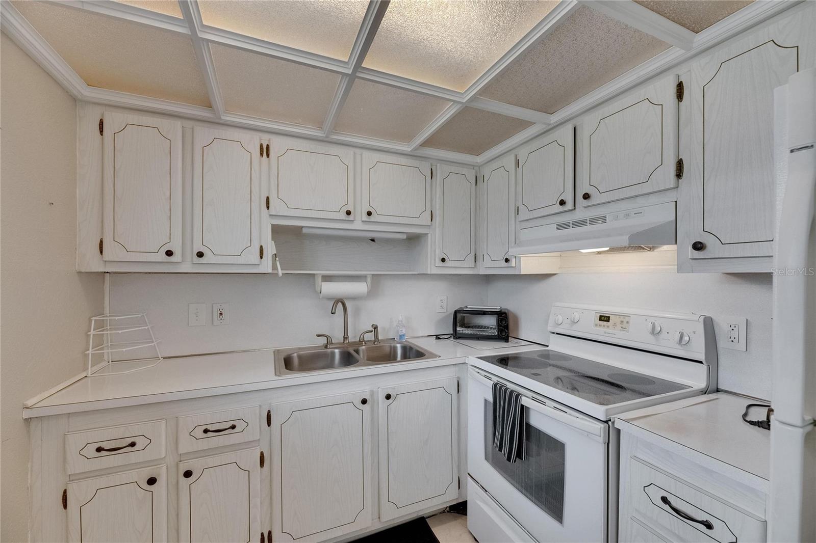 1802 BEDFORD TER #185, SUN CITY CENTER, FL, 33573