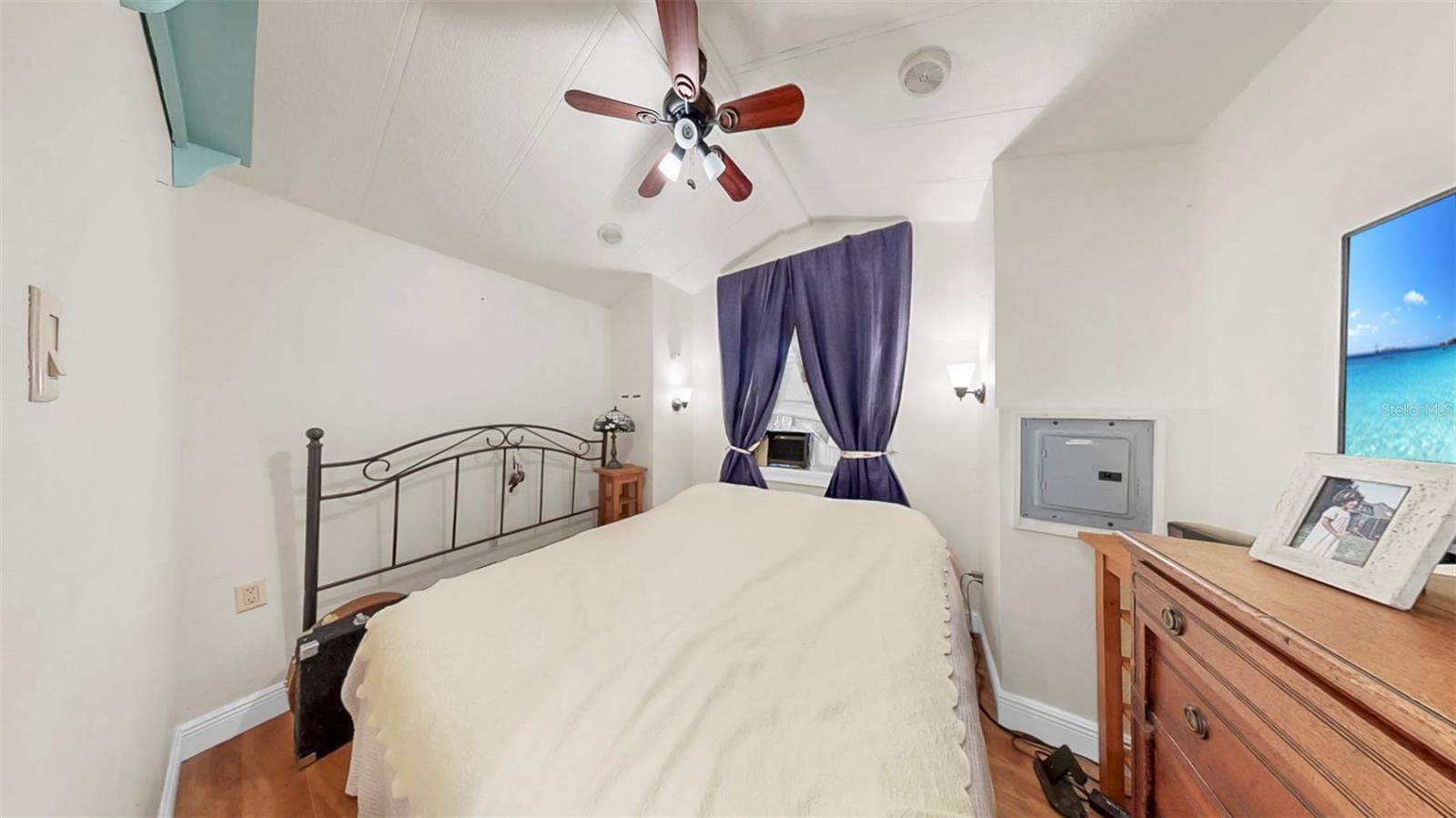 TB8391962 Property Photo