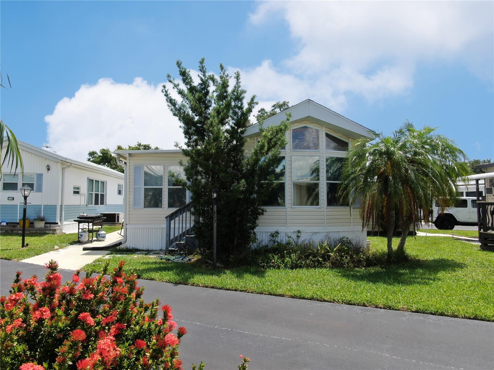 TB8391962 Property Photo