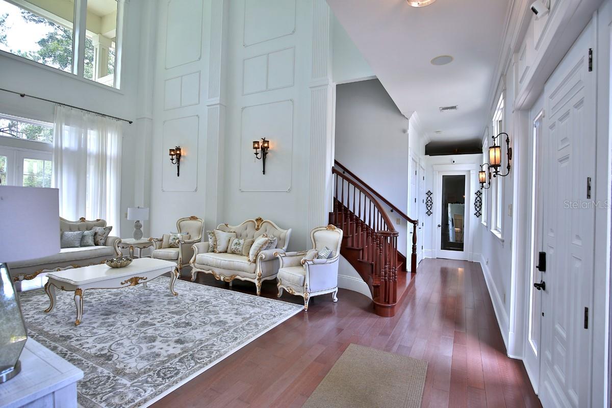 OM702736 Property Photo