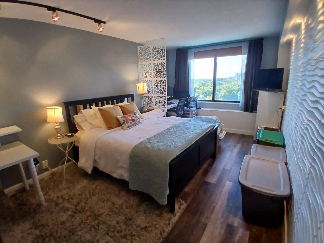 400 E COLONIAL DR #910, ORLANDO, FL, 32803