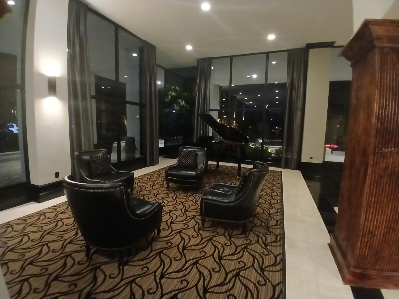 400 E COLONIAL DR #910, ORLANDO, FL, 32803