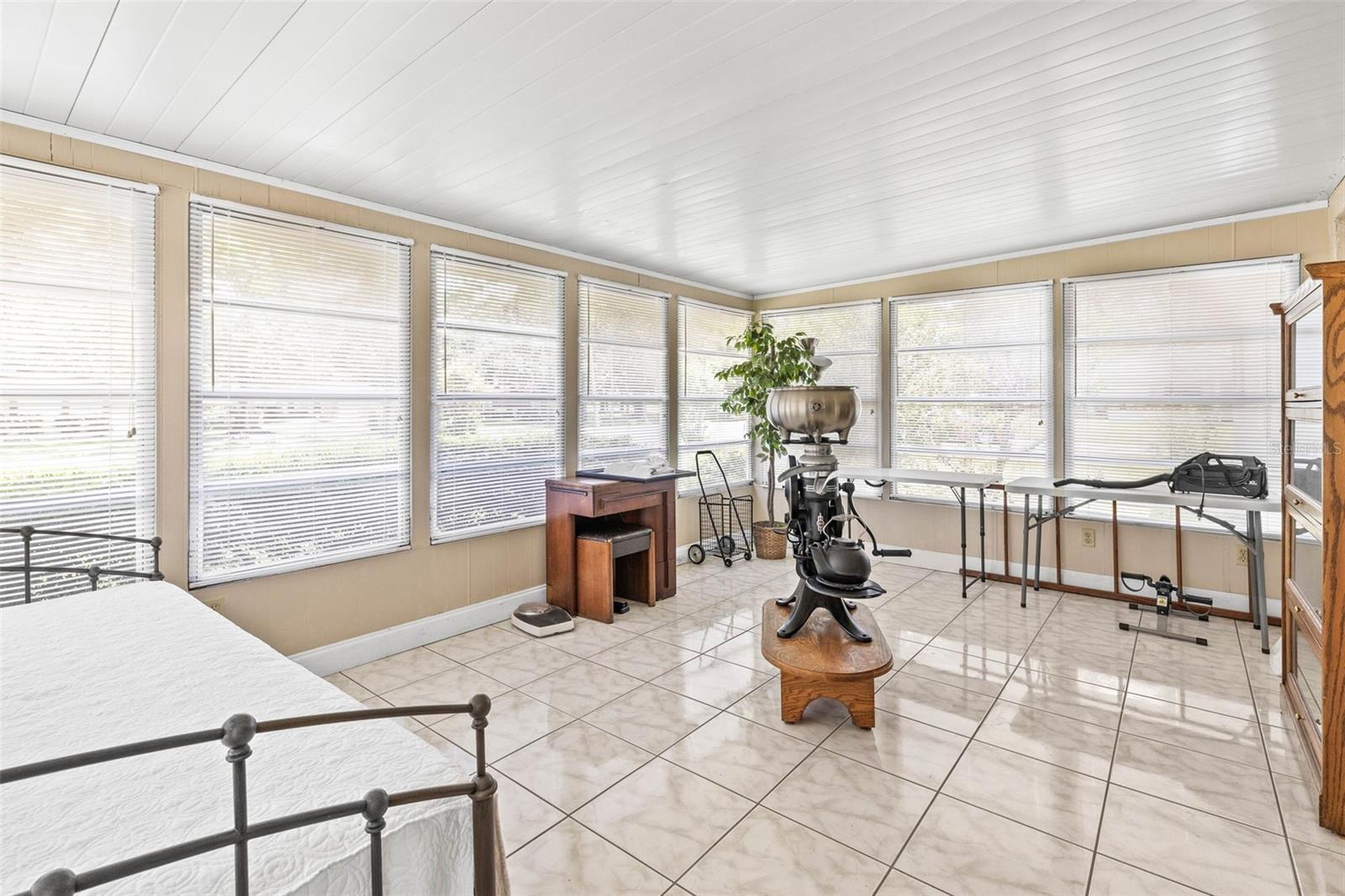 1410 BRIGHTON CT, PALM HARBOR, FL, 34684