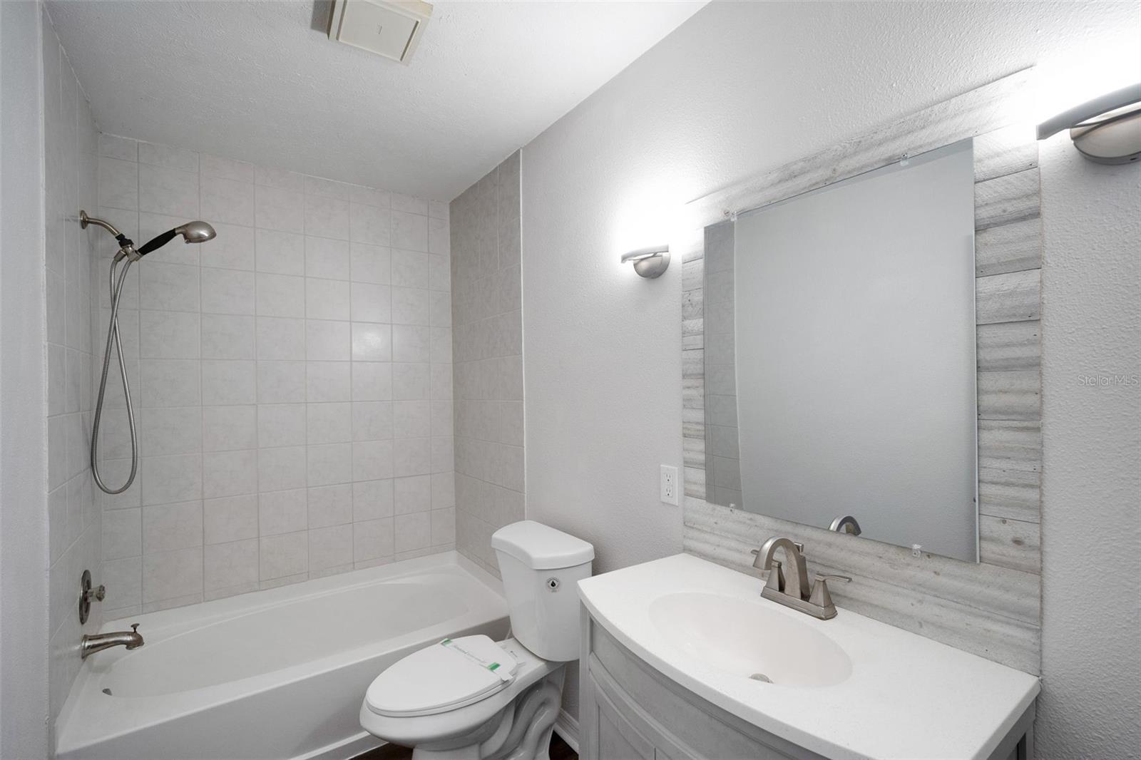 1004 BLACK KNIGHT DR, VALRICO, FL, 33594