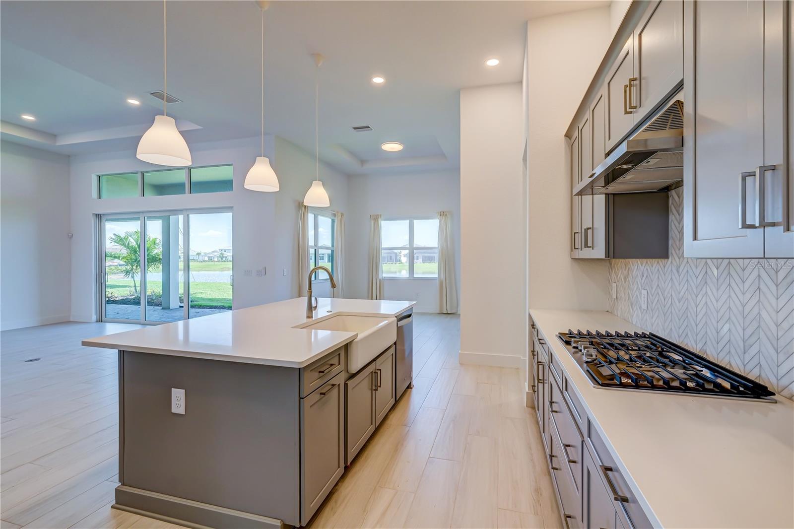 8218 NEVIS RUN, LAKEWOOD RANCH, FL, 34202