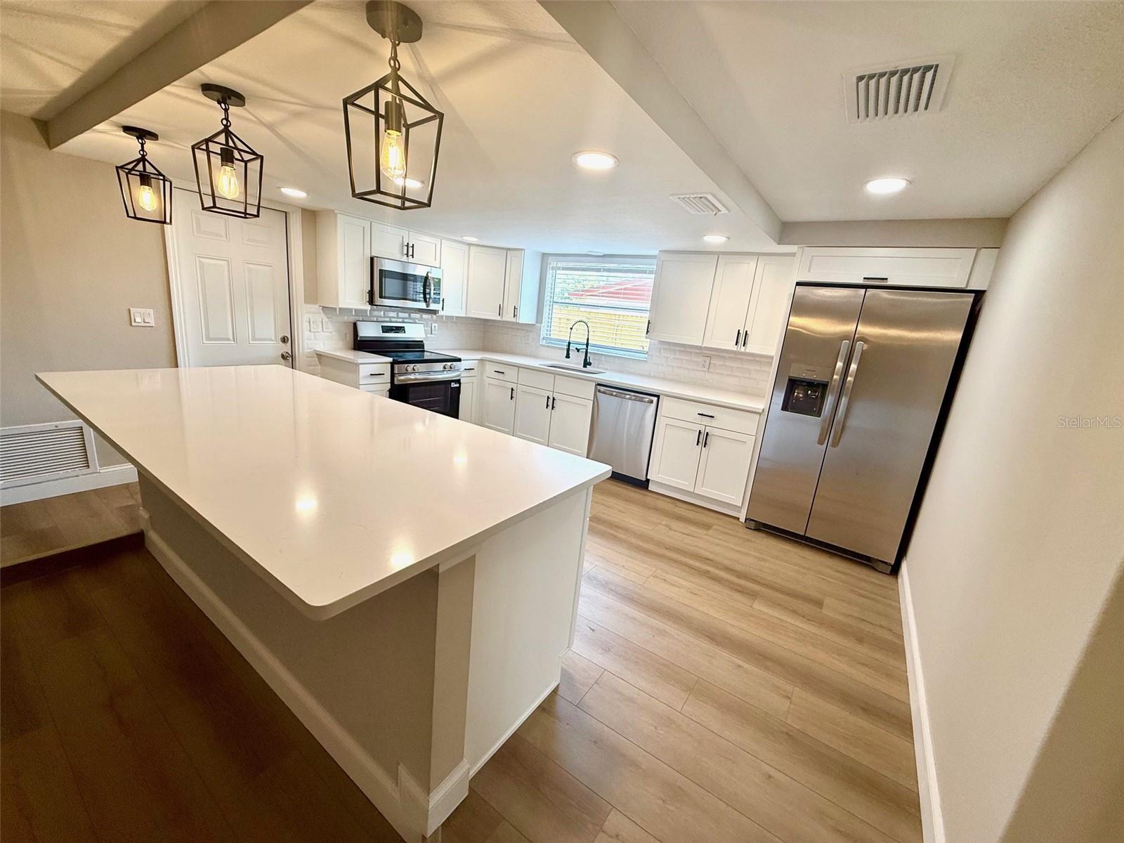 7831 RED RUN DR, PORT RICHEY, FL, 34668