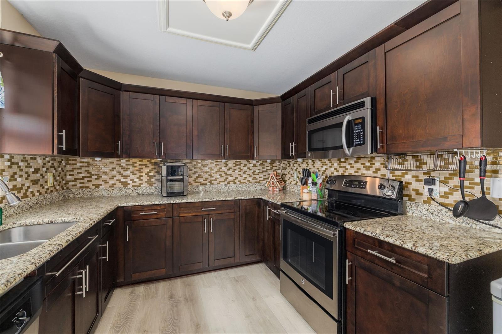 4100 MIRAMAR WAY, ST PETERSBURG, FL, 33705