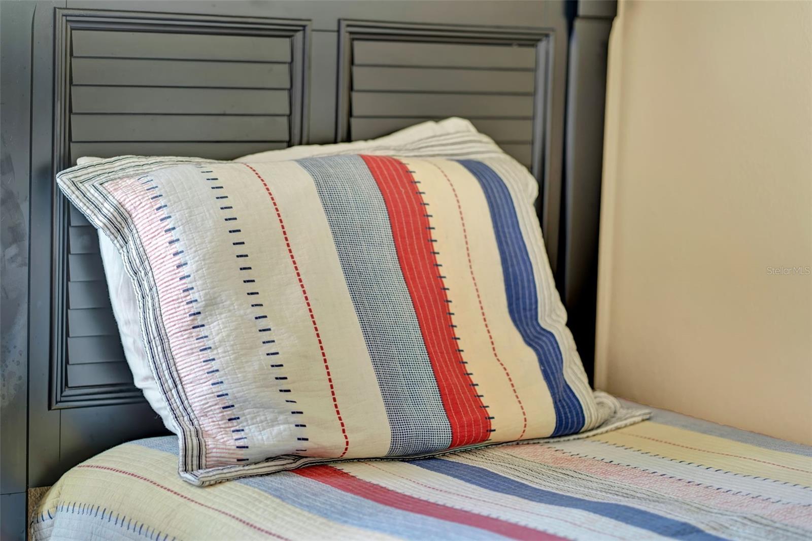 737 OXFORD DR, DAVENPORT, FL, 33897