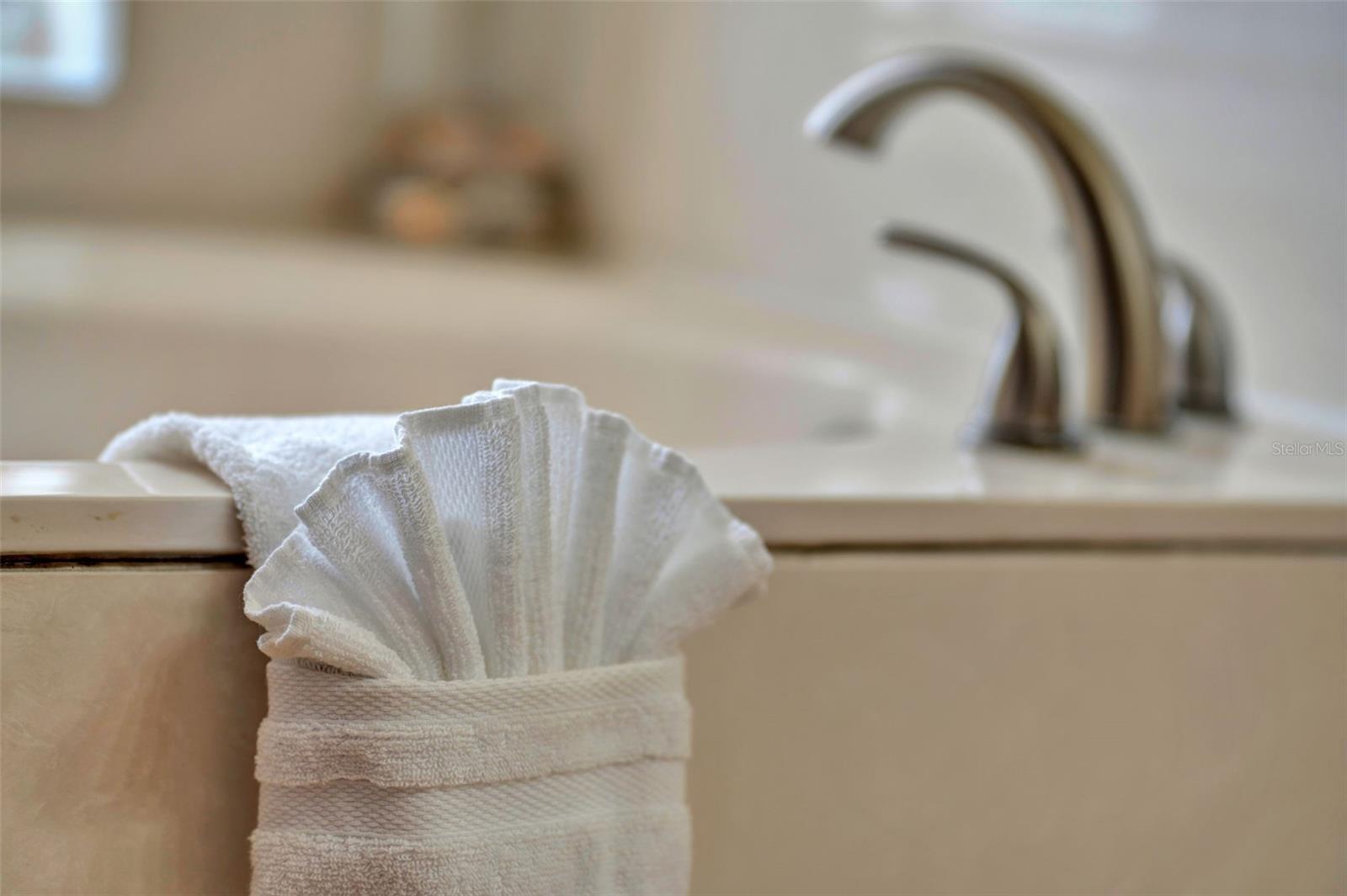 737 OXFORD DR, DAVENPORT, FL, 33897