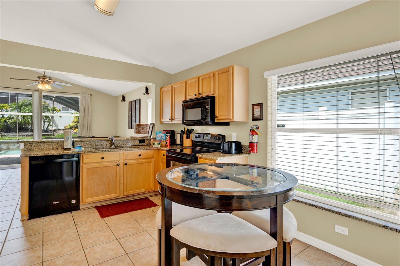 737 OXFORD DR, DAVENPORT, FL, 33897