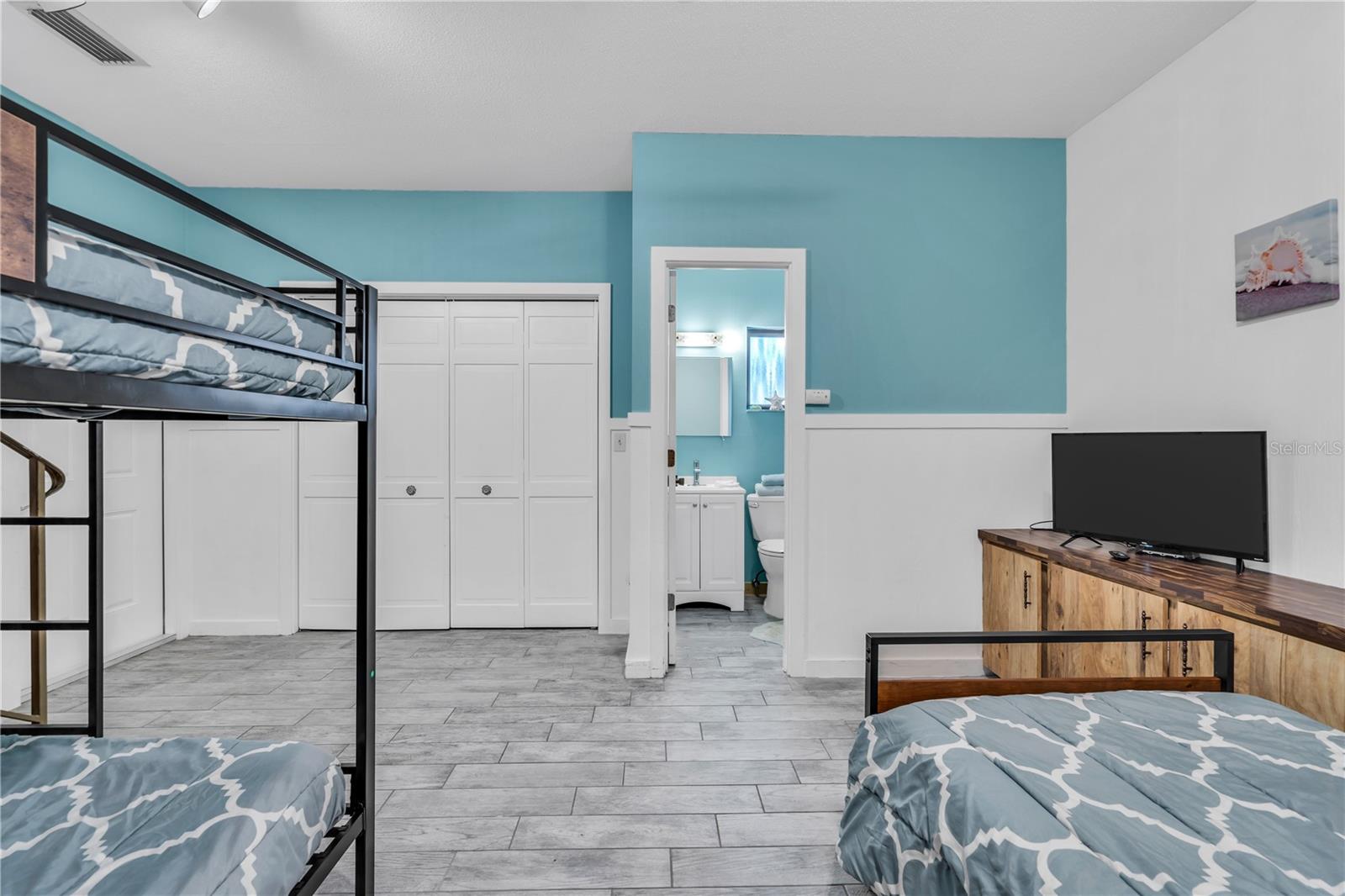 521 PAMETO RD, NOKOMIS, FL, 34275