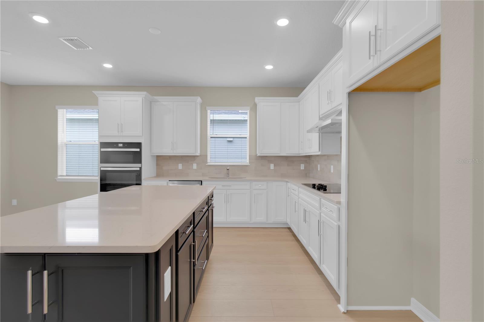 2261 MOSSY VINE AVE, ST CLOUD, FL, 34771