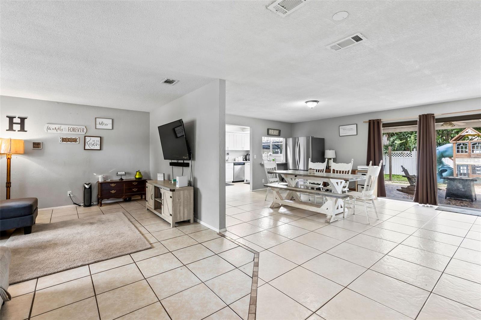 833 LUCERNE CIR, ORMOND BEACH, FL, 32174