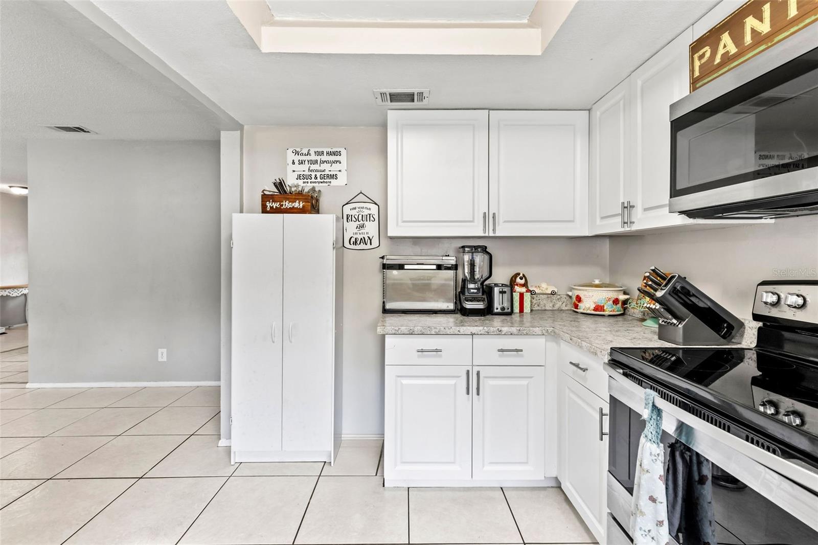 833 LUCERNE CIR, ORMOND BEACH, FL, 32174