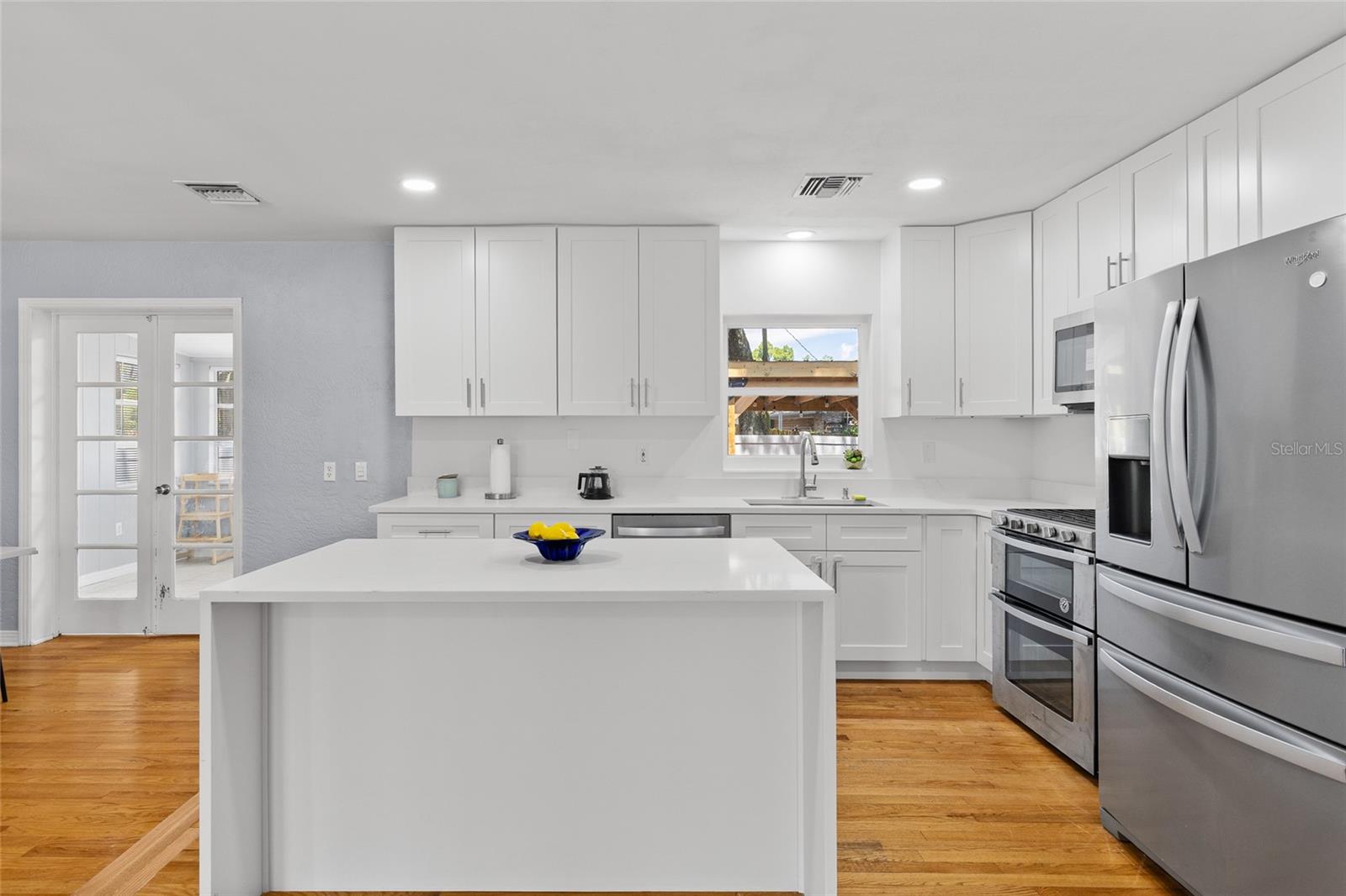 2072 GRANDVIEW AVE S, SANFORD, FL, 32771