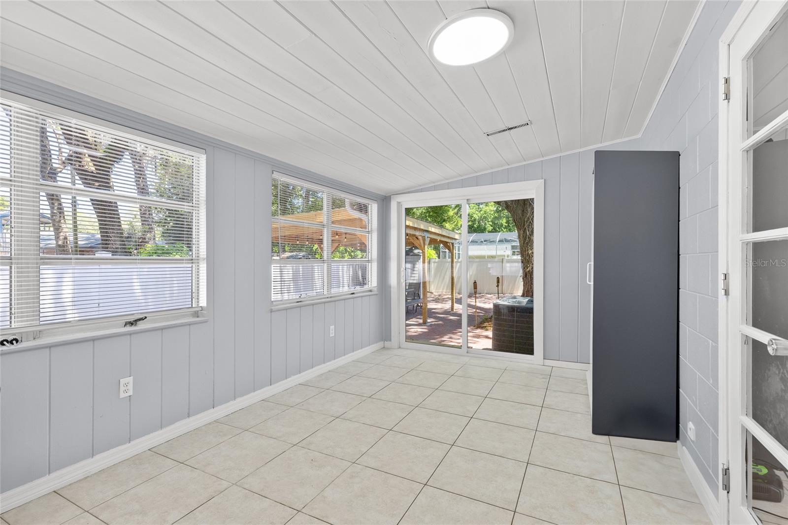 2072 GRANDVIEW AVE S, SANFORD, FL, 32771