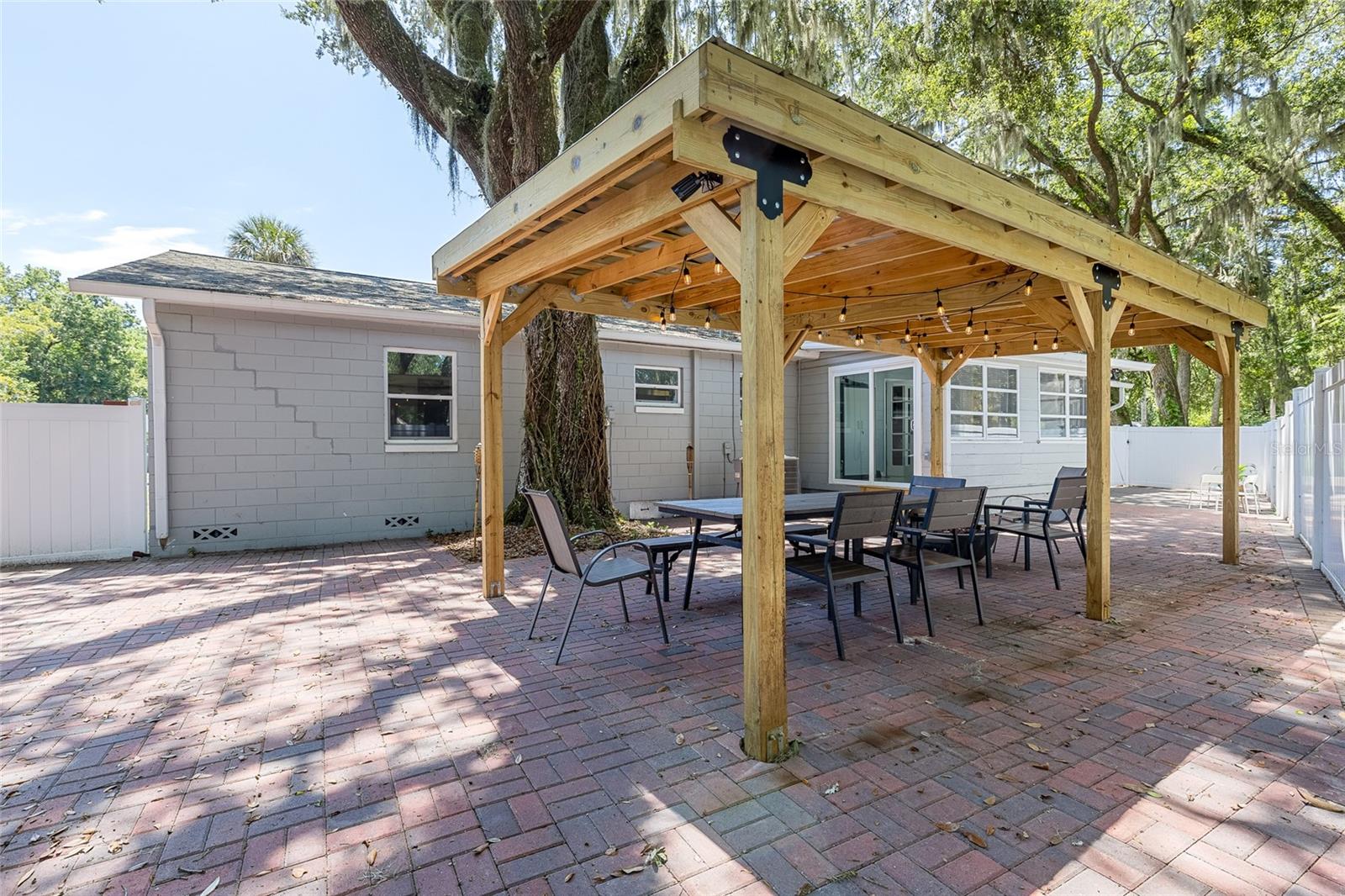 2072 GRANDVIEW AVE S, SANFORD, FL, 32771