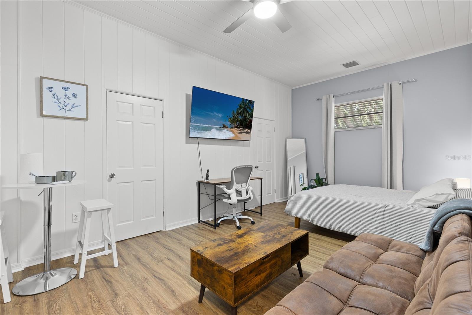 2072 GRANDVIEW AVE S, SANFORD, FL, 32771