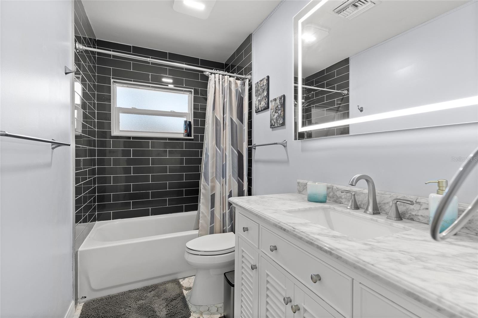 2072 GRANDVIEW AVE S, SANFORD, FL, 32771