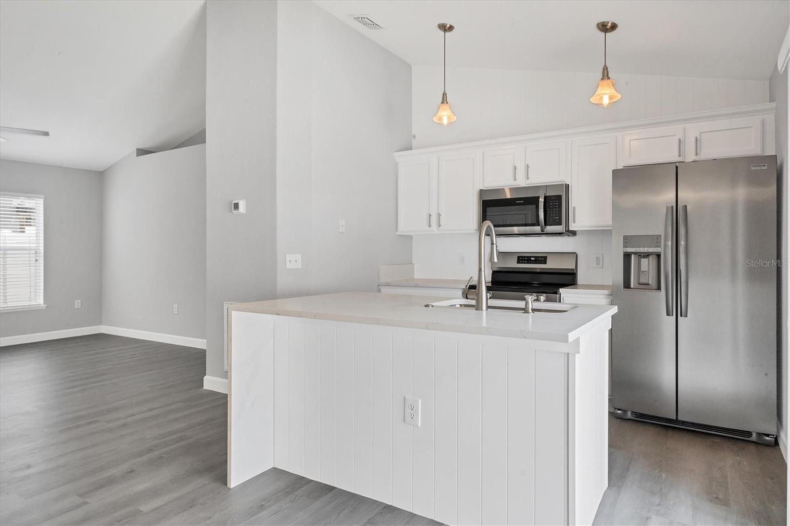 711 BRENTON LEAF DR, RUSKIN, FL, 33570