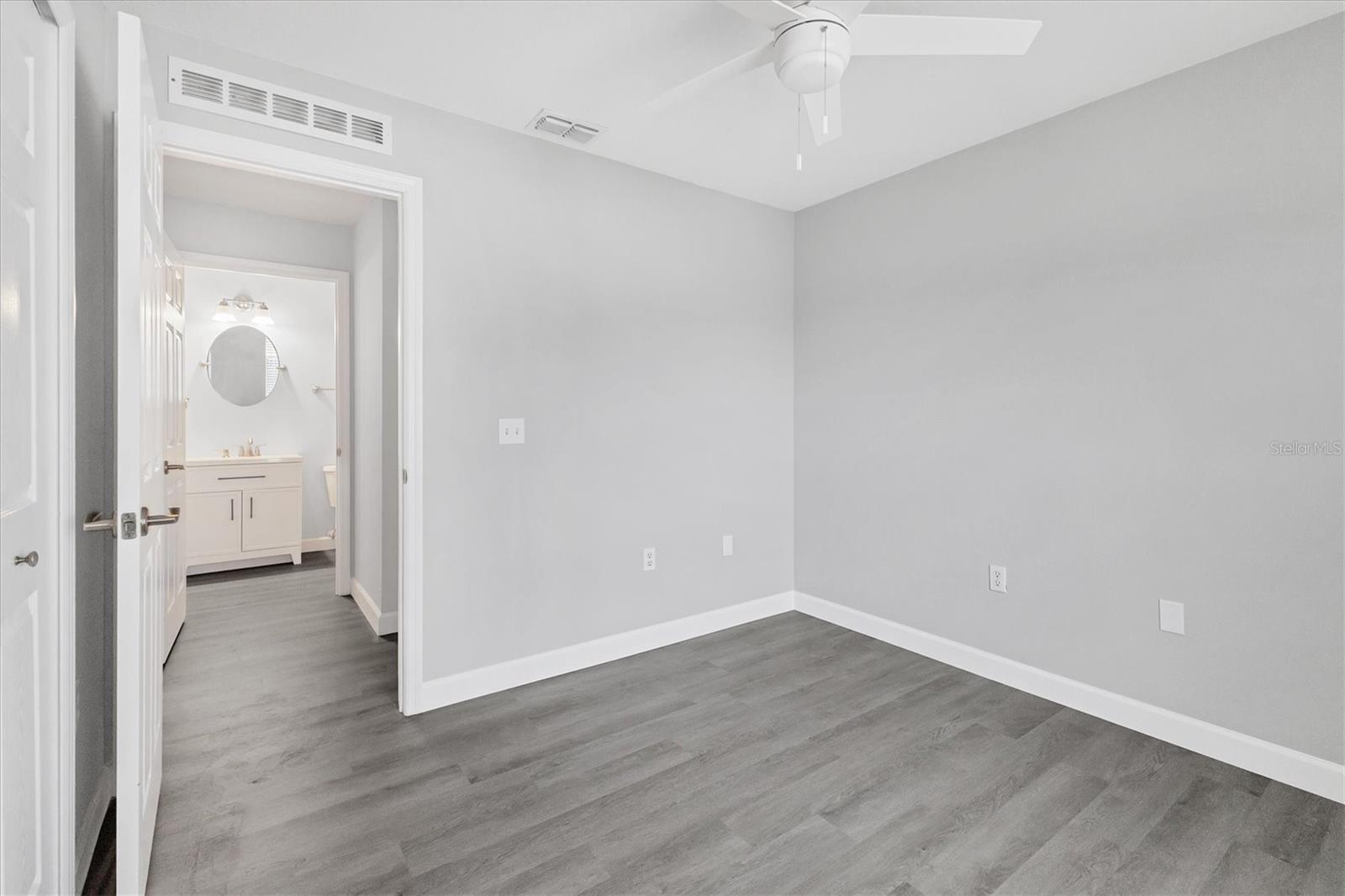 711 BRENTON LEAF DR, RUSKIN, FL, 33570