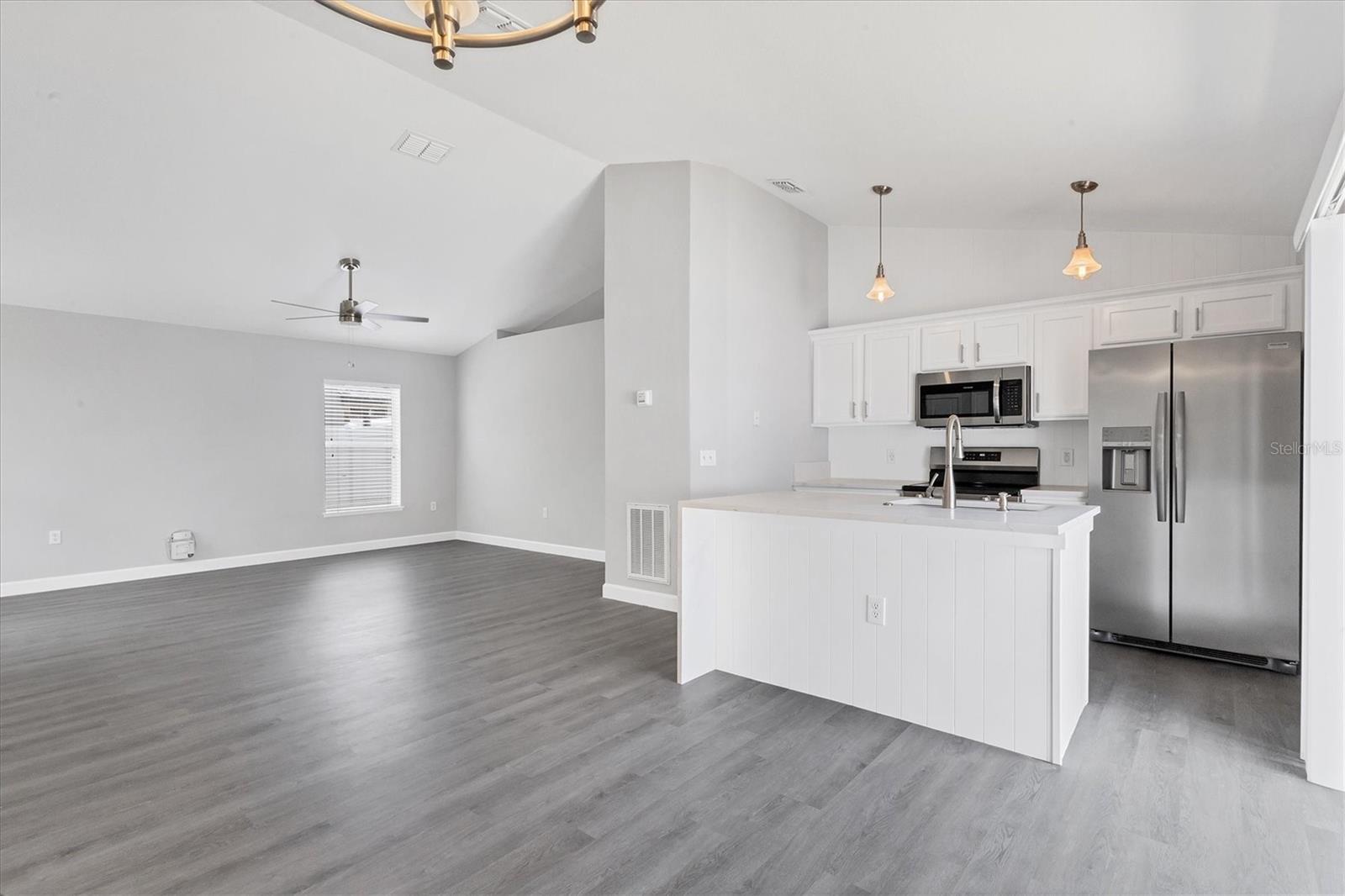 711 BRENTON LEAF DR, RUSKIN, FL, 33570