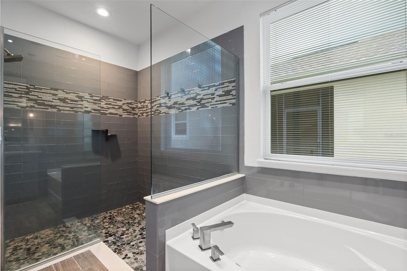 5240 BENTGRASS WAY, BRADENTON, FL, 34211