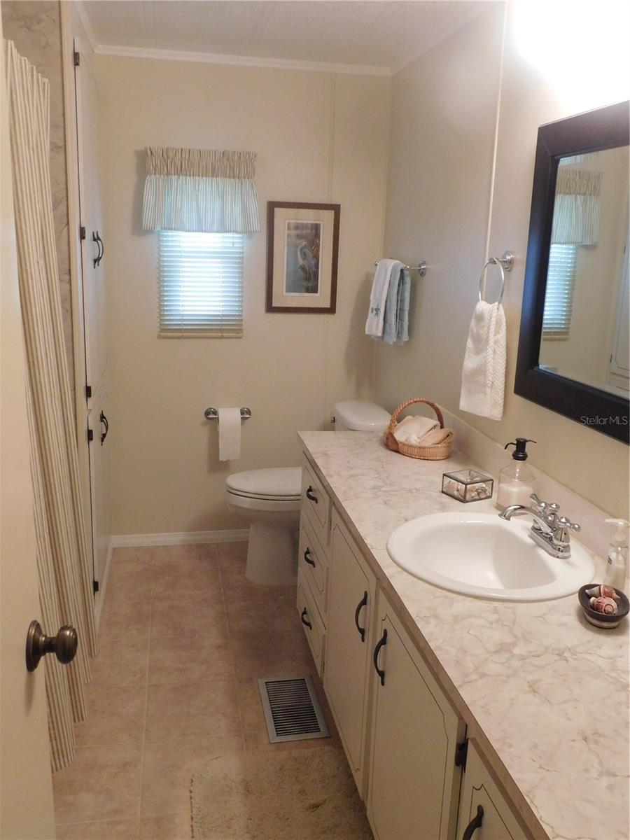 G5097775 Property Photo