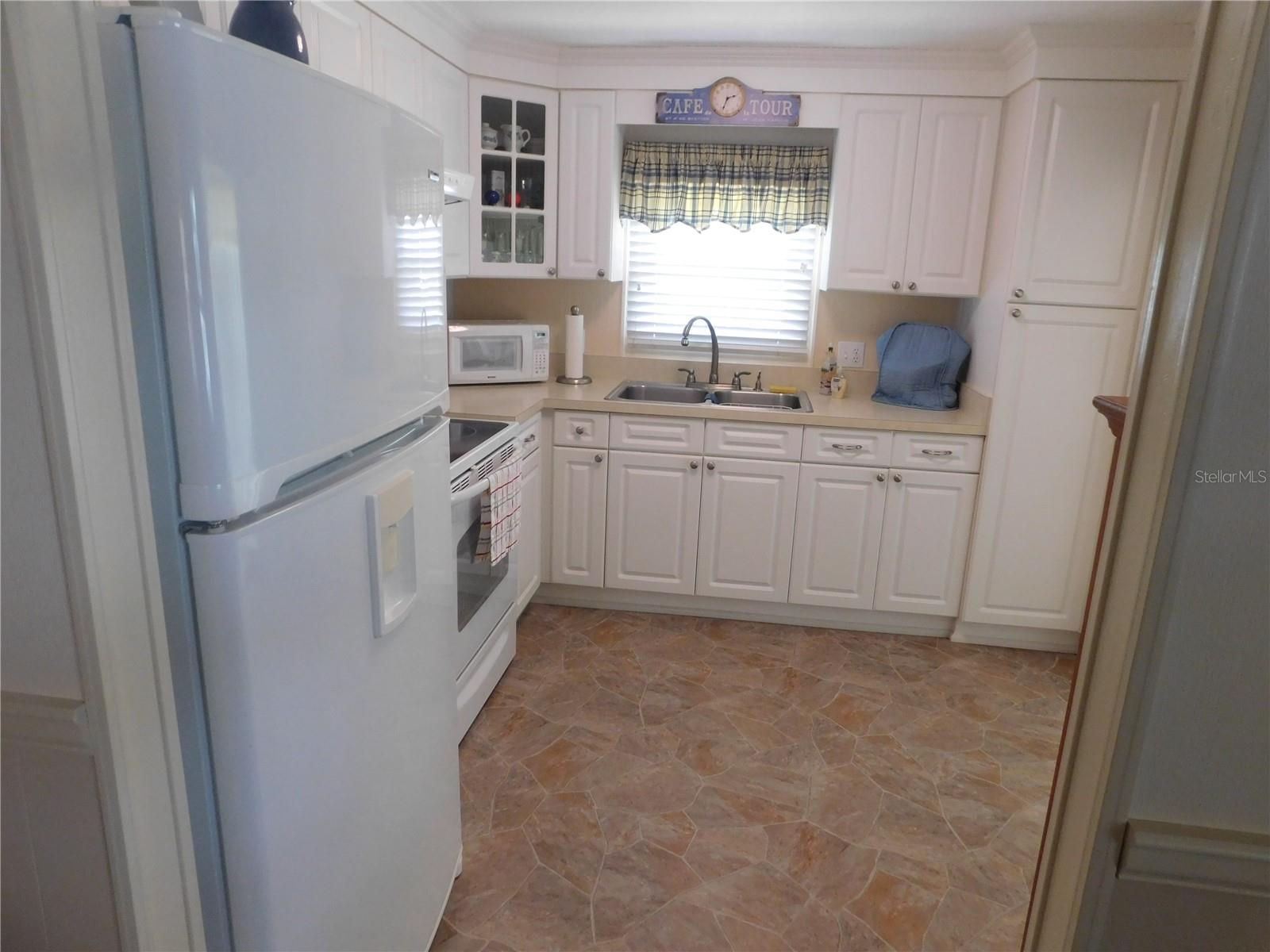 G5097775 Property Photo