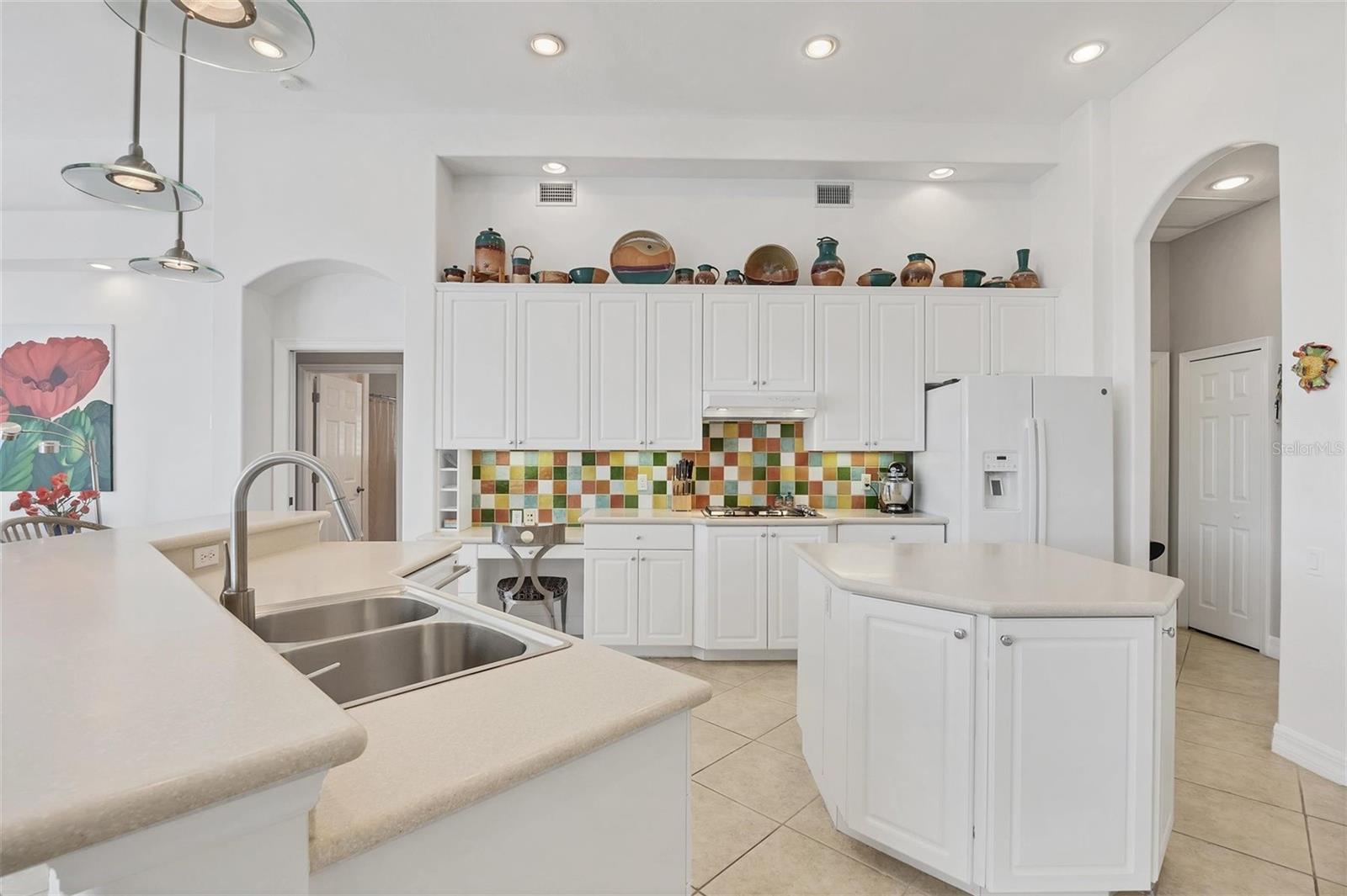 A4654520 Property Photo