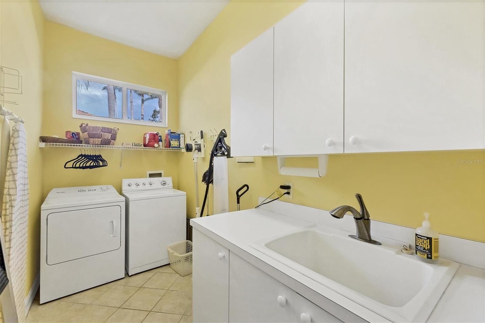 A4654520 Property Photo